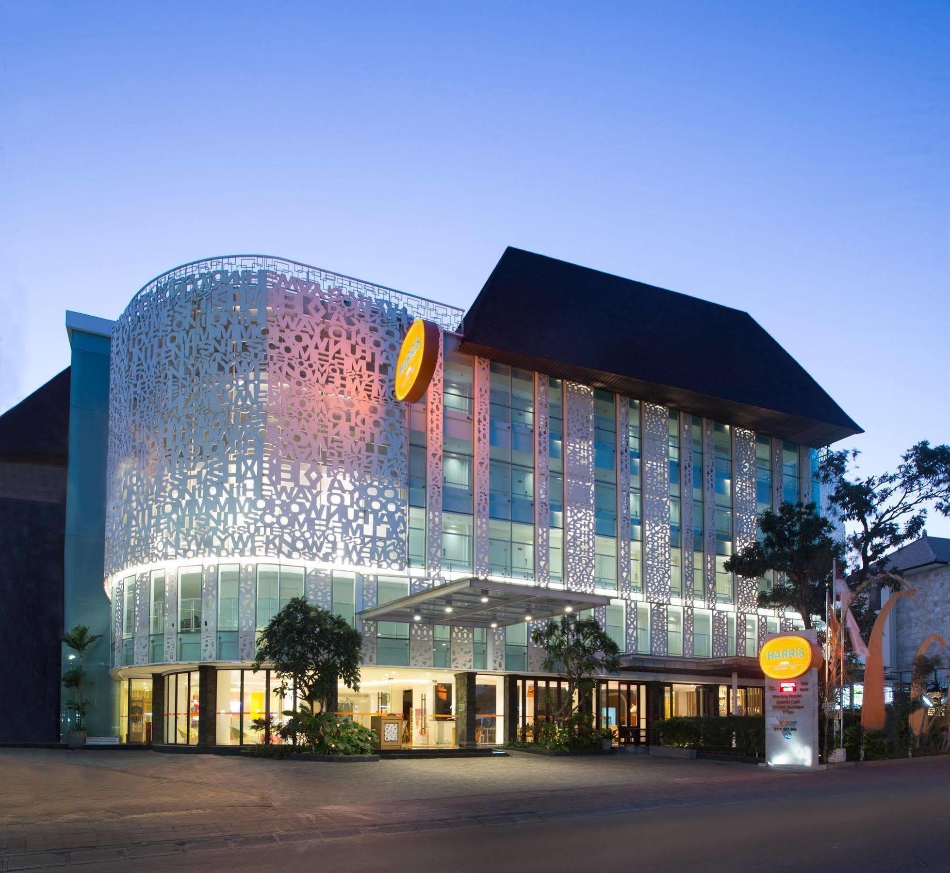 Harris Hotel Raya Kuta Bali Kuta Lombok Exterior foto